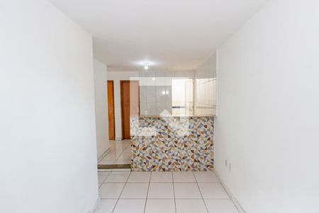 Sala de apartamento para alugar com 2 quartos, 35m² em Vista Alegre, Rio de Janeiro