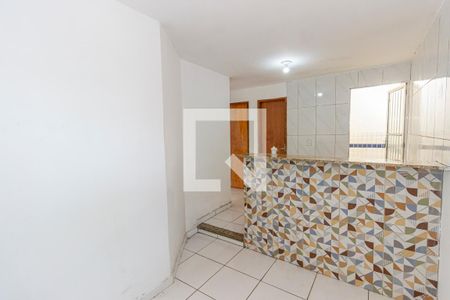 Sala de apartamento para alugar com 2 quartos, 35m² em Vista Alegre, Rio de Janeiro