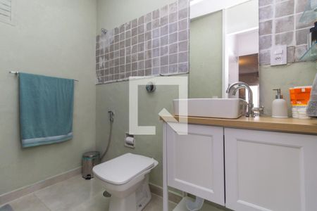 Banheiro de apartamento para alugar com 1 quarto, 53m² em Vila Monumento, São Paulo