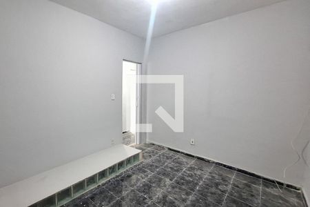 Quarto de casa para alugar com 3 quartos, 80m² em Centro, Duque de Caxias