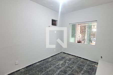 Quarto de casa para alugar com 3 quartos, 80m² em Centro, Duque de Caxias