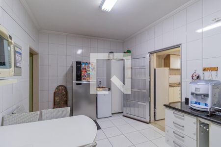 Casa à venda com 320m², 4 quartos e 2 vagas Casa à venda com 320m², 4 quartos e 2 vagasCozinha