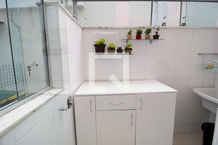 Área de serviço de apartamento à venda com 2 quartos, 80m² em Santo Antônio, Belo Horizonte