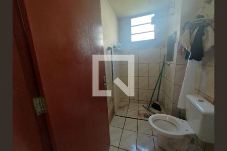 Banheiro de apartamento à venda com 2 quartos, 60m² em Parque Maracana, Contagem