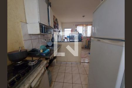 Cozinha de apartamento à venda com 2 quartos, 60m² em Parque Maracana, Contagem