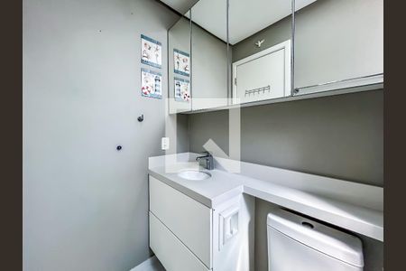 Banheiro da Suíte de apartamento para alugar com 2 quartos, 90m² em Alphaville Empresarial, Barueri