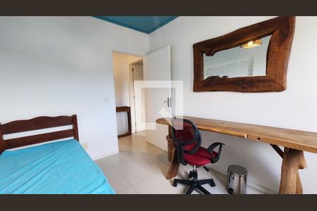 Quarto 1 de apartamento para alugar com 2 quartos, 65m² em Itacorubi, Florianópolis