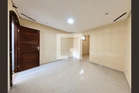 Sala de casa para alugar com 3 quartos, 170m² em Sítio Morro Grande, São Paulo
