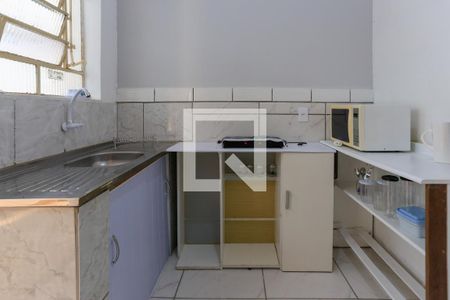 Cozinha  de kitnet/studio para alugar com 1 quarto, 23m² em Rio Pequeno, São Paulo