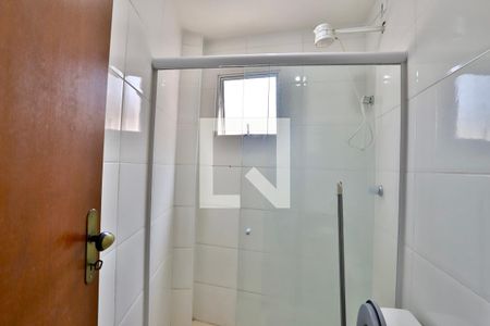 Banheiro de kitnet/studio para alugar com 2 quartos, 38m² em Belenzinho, São Paulo