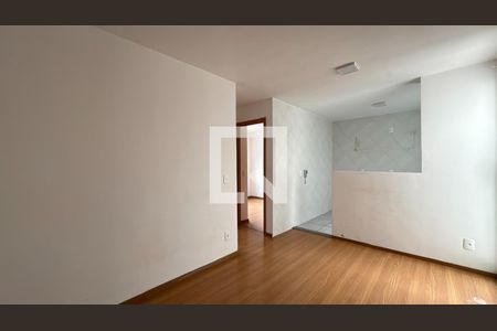 Sala de apartamento para alugar com 2 quartos, 42m² em Santo Antônio, São José dos Pinhais