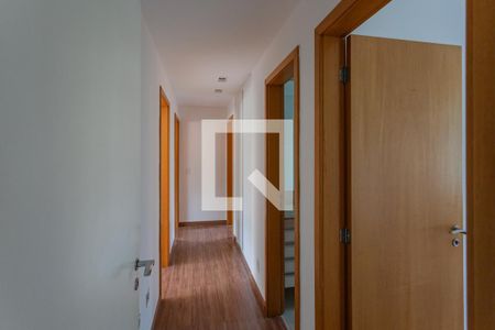 Corredor de apartamento para alugar com 4 quartos, 162m² em Sion, Belo Horizonte
