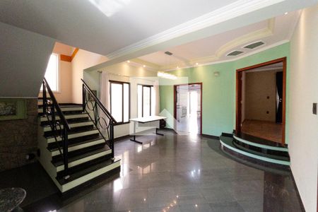 Sala de Estar de casa de condomínio para alugar com 4 quartos, 307m² em Jardim Recanto, Valinhos