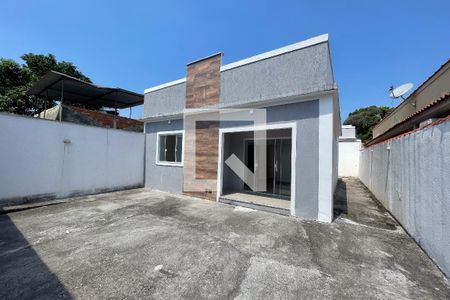 Fachada de casa para alugar com 2 quartos, 80m² em Parque Uruguaiana, Duque de Caxias