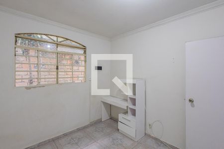 Quarto 2 de casa à venda com 4 quartos, 160m² em Minas Caixa, Belo Horizonte