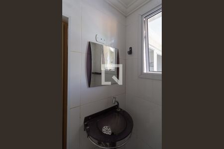 Banheiro de casa para alugar com 1 quarto, 5m² em Vila Granada, São Paulo