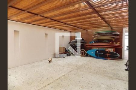 Casa à venda com 4 quartos, 750m² em Chácara Monte Alegre, São Paulo