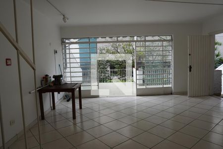 Sala de casa para alugar com 4 quartos, 177m² em Sumarezinho, São Paulo