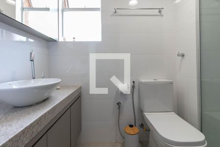 Banheiro de apartamento para alugar com 1 quarto, 36m² em Funcionários, Belo Horizonte