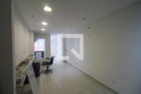 Sala de casa à venda com 3 quartos, 150m² em Vila Mariana, São Paulo