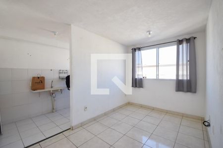 Sala de apartamento para alugar com 2 quartos, 40m² em Cavalcanti, Rio de Janeiro