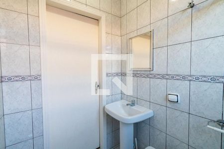 Casa 1 - Banheiro de casa para alugar com 4 quartos, 108m² em Vila do Encontro, São Paulo