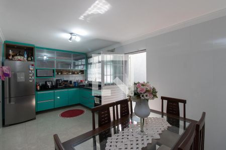 Cozinha de casa à venda com 3 quartos, 240m² em Vila Nilo, São Paulo