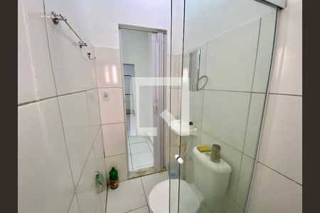 Banheiro de kitnet/studio para alugar com 1 quarto, 50m² em Nazaré, Salvador