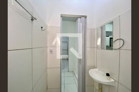 Banheiro de kitnet/studio para alugar com 1 quarto, 50m² em Nazaré, Salvador