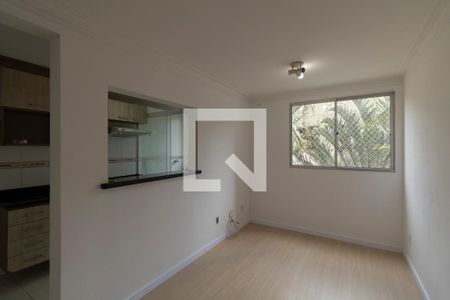 Sala  de apartamento para alugar com 2 quartos, 45m² em Jardim Santa Teresinha, São Paulo