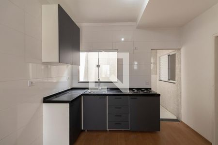 Sala e Cozinha Integrada  de apartamento para alugar com 2 quartos, 35m² em Cangaiba, São Paulo