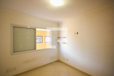Quarto 2 de casa para alugar com 3 quartos, 82m² em Vila Sonia, São Paulo