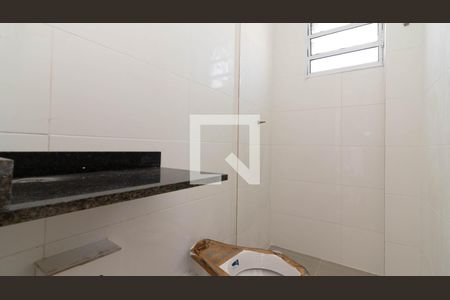 Banheiro de apartamento à venda com 2 quartos, 47m² em Vila Rio Branco, São Paulo