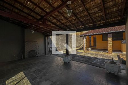 Área comum  de casa à venda com 4 quartos, 240m² em Vila Amaral, Belo Horizonte