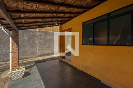 Área comum  de casa à venda com 4 quartos, 240m² em Vila Amaral, Belo Horizonte