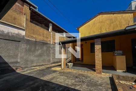 Área comum  de casa à venda com 4 quartos, 240m² em Vila Amaral, Belo Horizonte