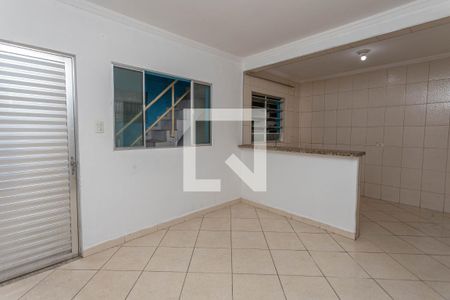 Sala de casa para alugar com 2 quartos, 60m² em Vila Nogueira, Diadema