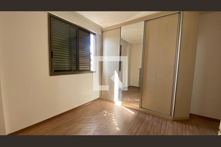 Suíte de apartamento para alugar com 3 quartos, 109m² em Coração Eucarístico, Belo Horizonte