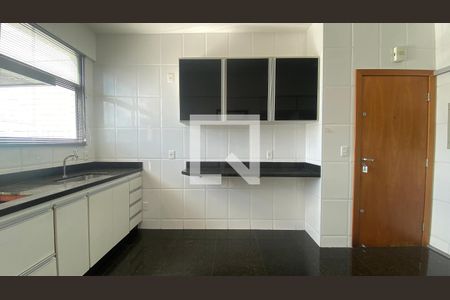 Cozinha de apartamento à venda com 3 quartos, 109m² em Coração Eucarístico, Belo Horizonte