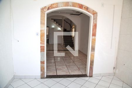 Sala de casa para alugar com 3 quartos, 157m² em Jardim Terezopolis, Guarulhos