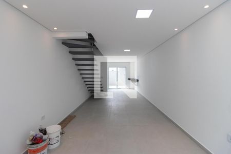 Sala de casa para alugar com 3 quartos, 80m² em Vila Pedra Branca, São Paulo