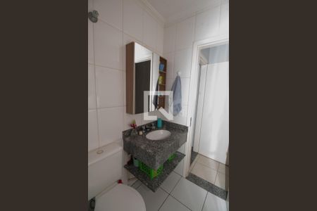 Banheiro da Suíte de casa à venda com 3 quartos, 200m² em Jardim Vila Formosa, São Paulo