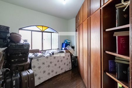 Quarto 2 de casa à venda com 7 quartos, 360m² em Sinimbu, Belo Horizonte