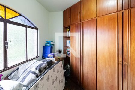 Quarto 2 de casa à venda com 7 quartos, 360m² em Sinimbu, Belo Horizonte