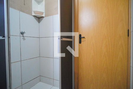 Banheiro de apartamento à venda com 2 quartos, 58m² em Santo Afonso, Novo Hamburgo