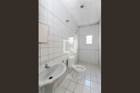 Banheiro de casa para alugar com 1 quarto, 53m² em Parque Mikail, Guarulhos