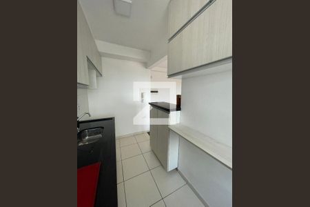 COZINHA de apartamento para alugar com 2 quartos, 48m² em Jardim do Lago, São Paulo