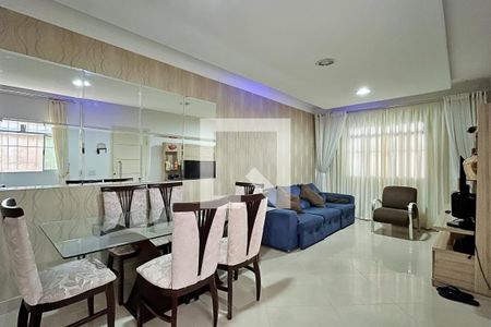 Sala de casa à venda com 3 quartos, 125m² em Jardim Adriana, Guarulhos