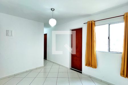 Sala de apartamento à venda com 2 quartos, 52m² em Vila Galvão, Guarulhos