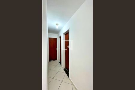 Corredor dos Dormitórios de apartamento à venda com 2 quartos, 52m² em Vila Galvão, Guarulhos